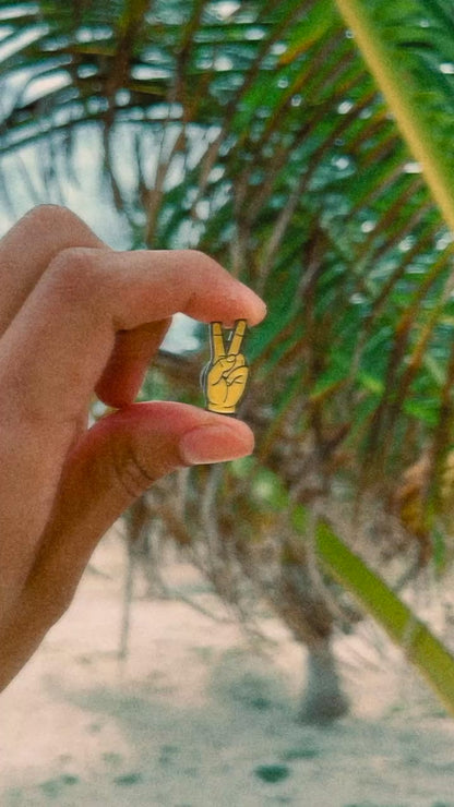 Peace Hand Pin